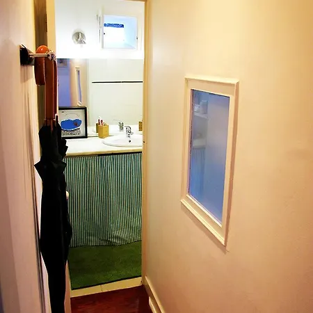 Calm Bright Flat Bairro Alto. *